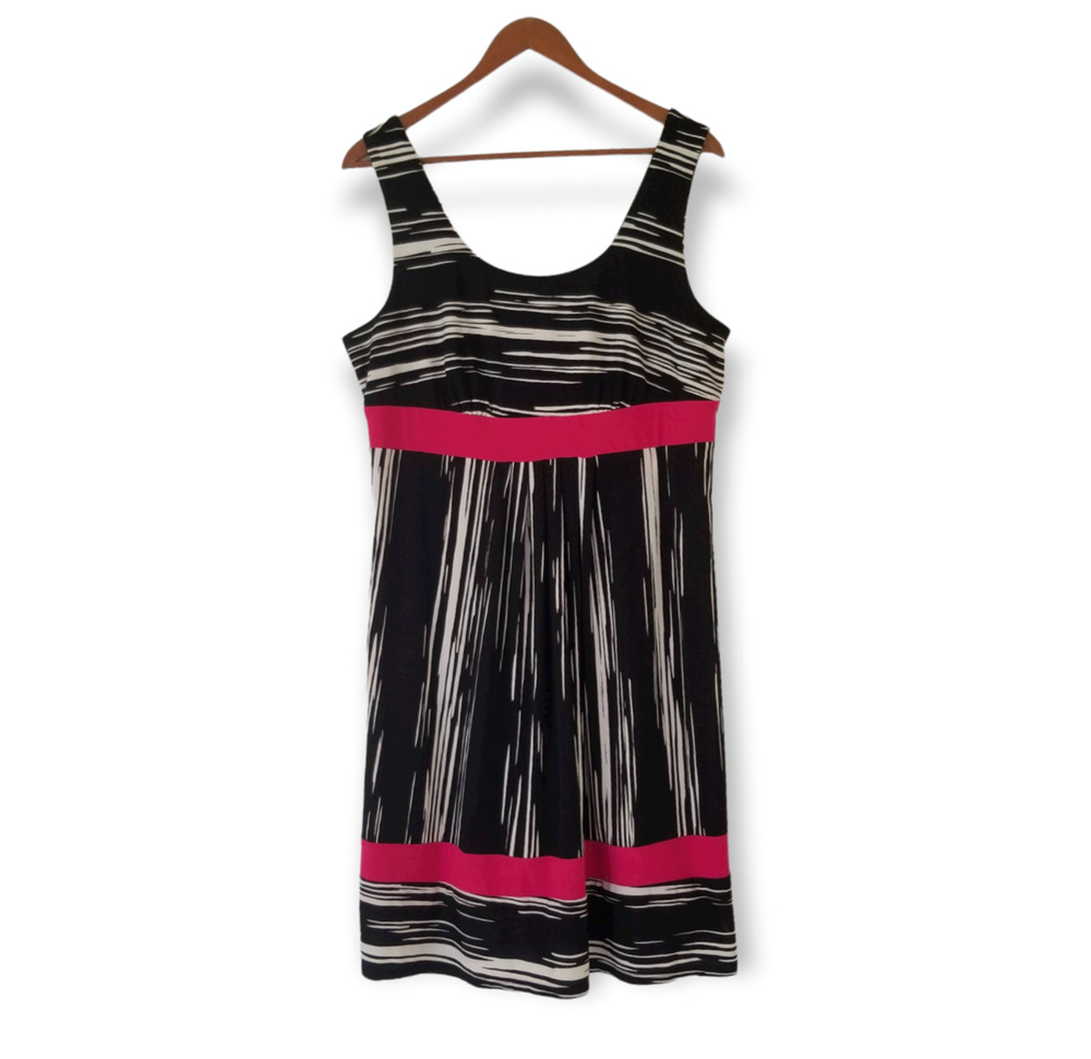 Fashion Bug empire sleeveless dress, Zipper back - Size L